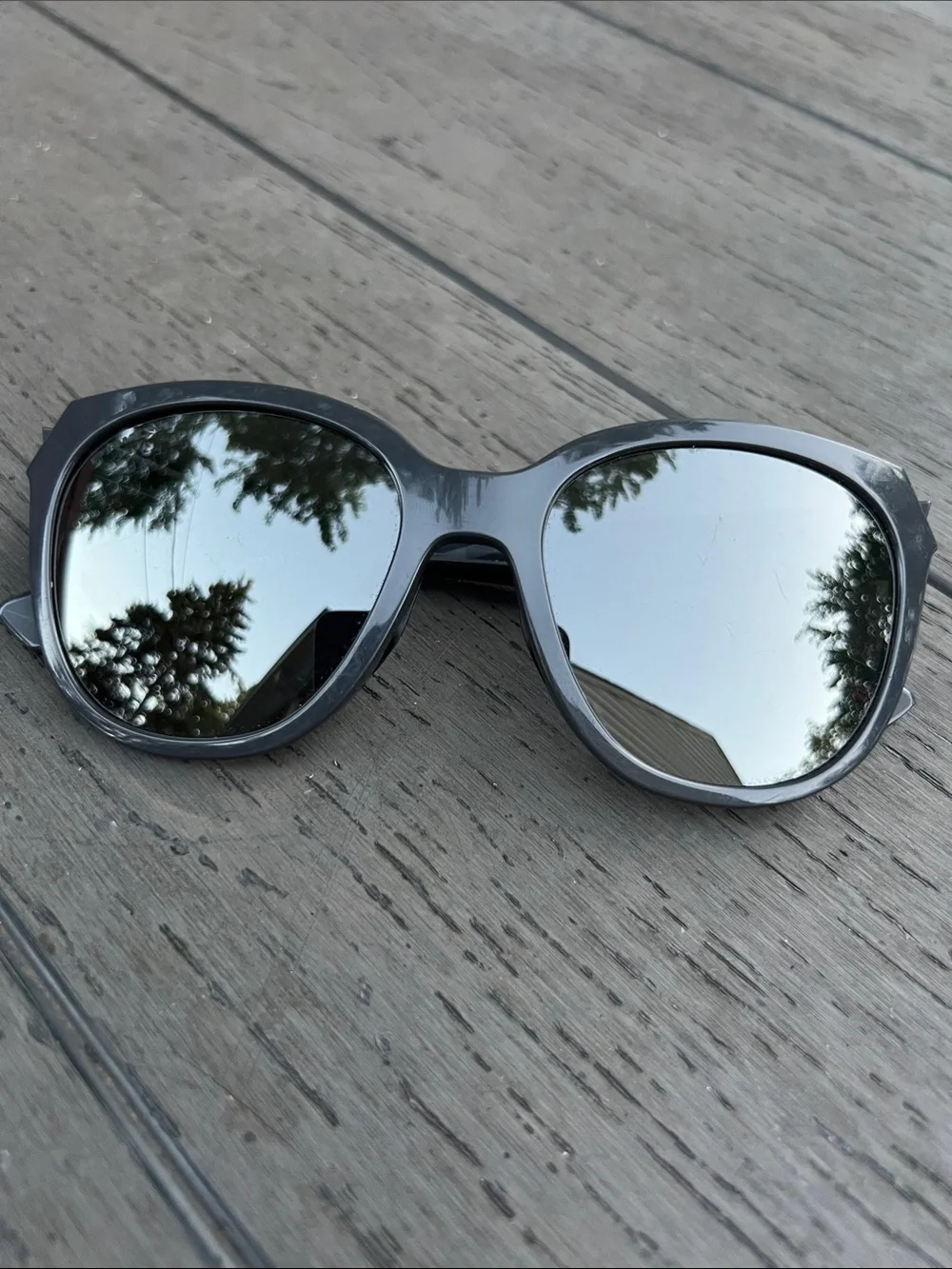Oakley OO9433-0254 Prizm Black LOW KEY Green Polarized Sunglasses